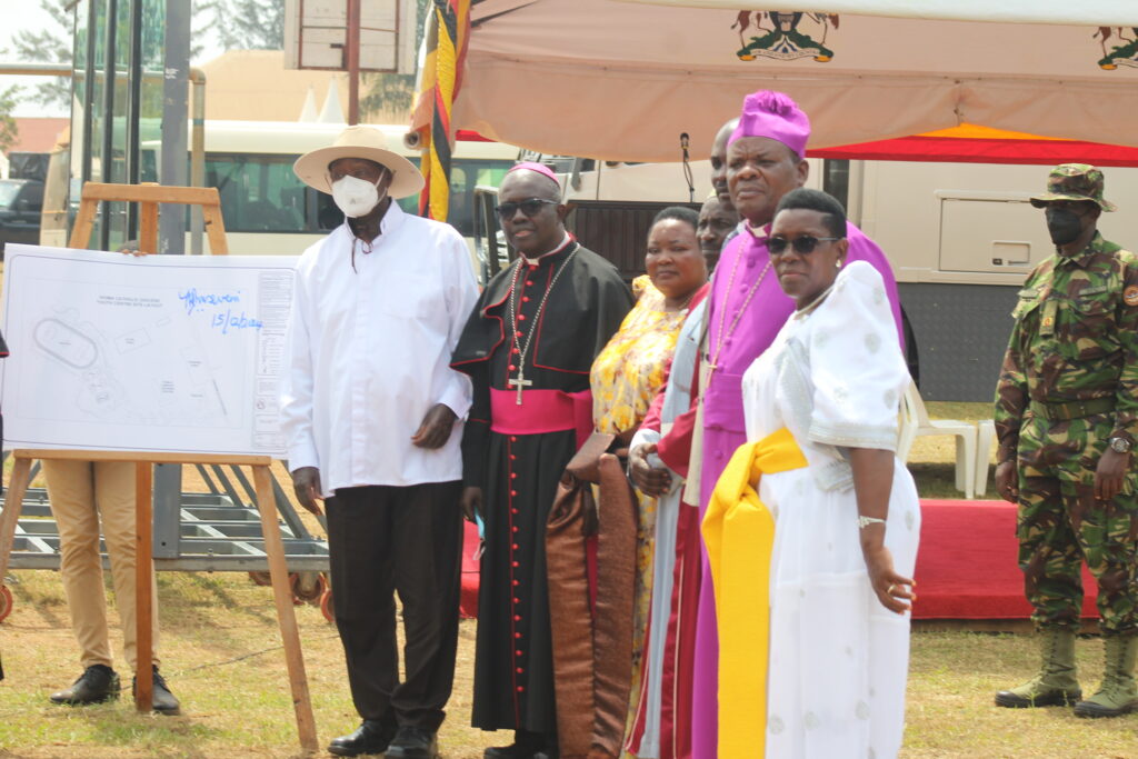 President Museveni with clerics and local leaders at the closing ceremony of the five-day National Youth Conference at St. Andrea Kaahwa College Grounds in the Bujumbura-Hoima Catholic Diocese, Hoima City, on Sunday. Credit: Robert Atuhairwe/The Albertine Journal.